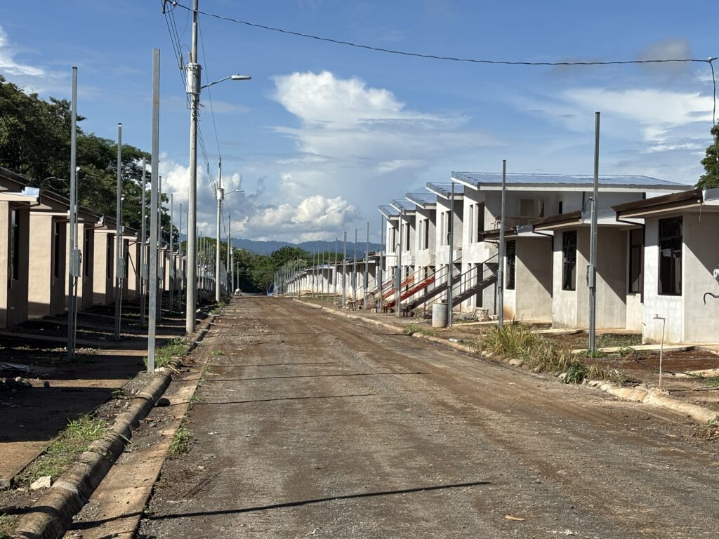 Proyecto Valle Real obtiene Bandera Azul en construcción.