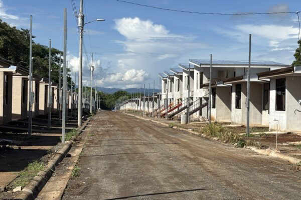 Proyecto Valle Real obtiene Bandera Azul en construcción.